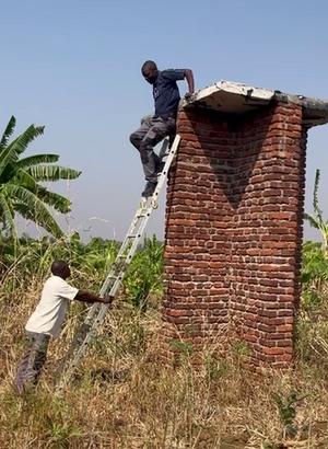 Water tower malawi brick 5000l 01.png